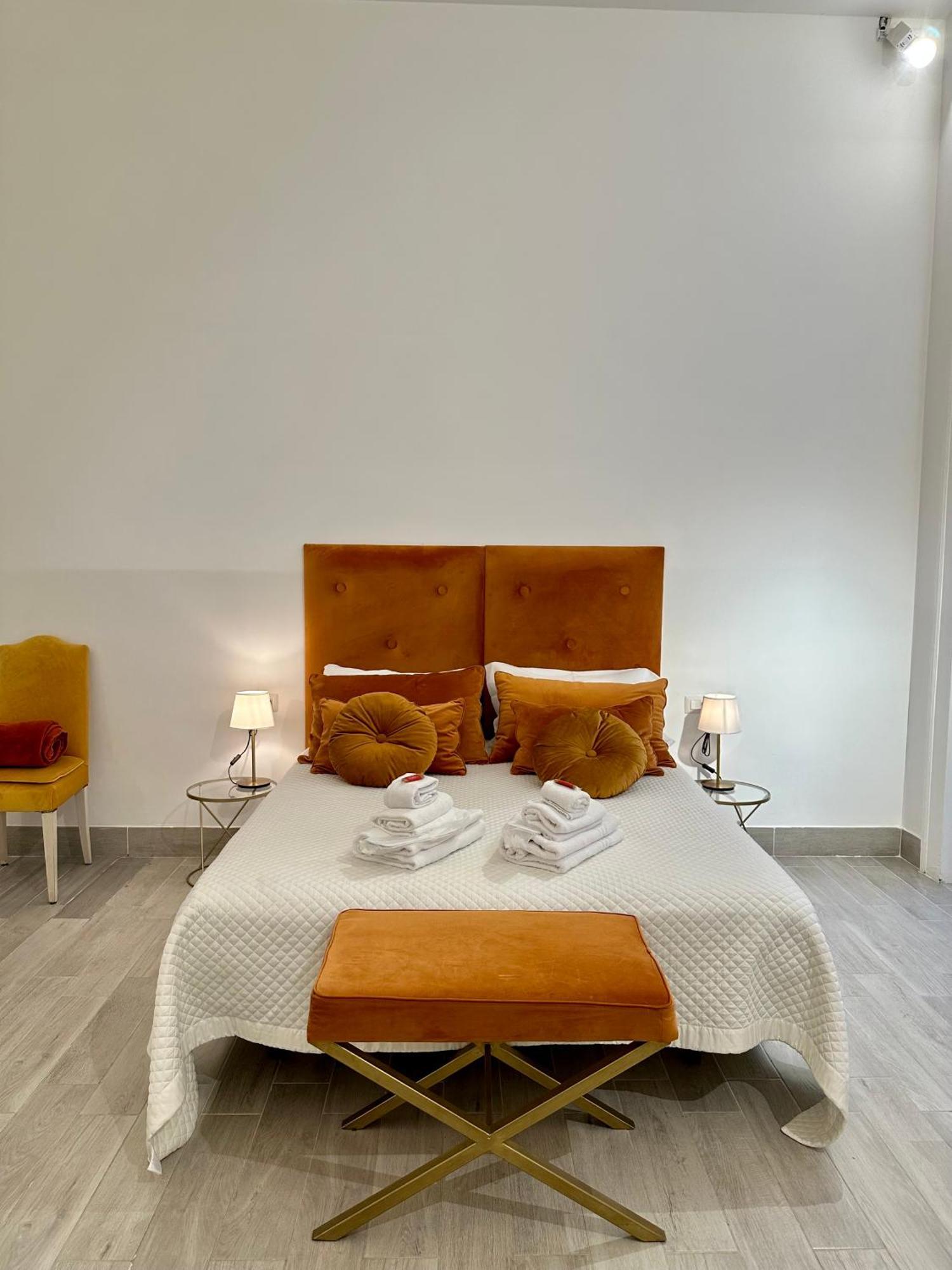 Maison M Napoli Boutique Rooms Luaran gambar