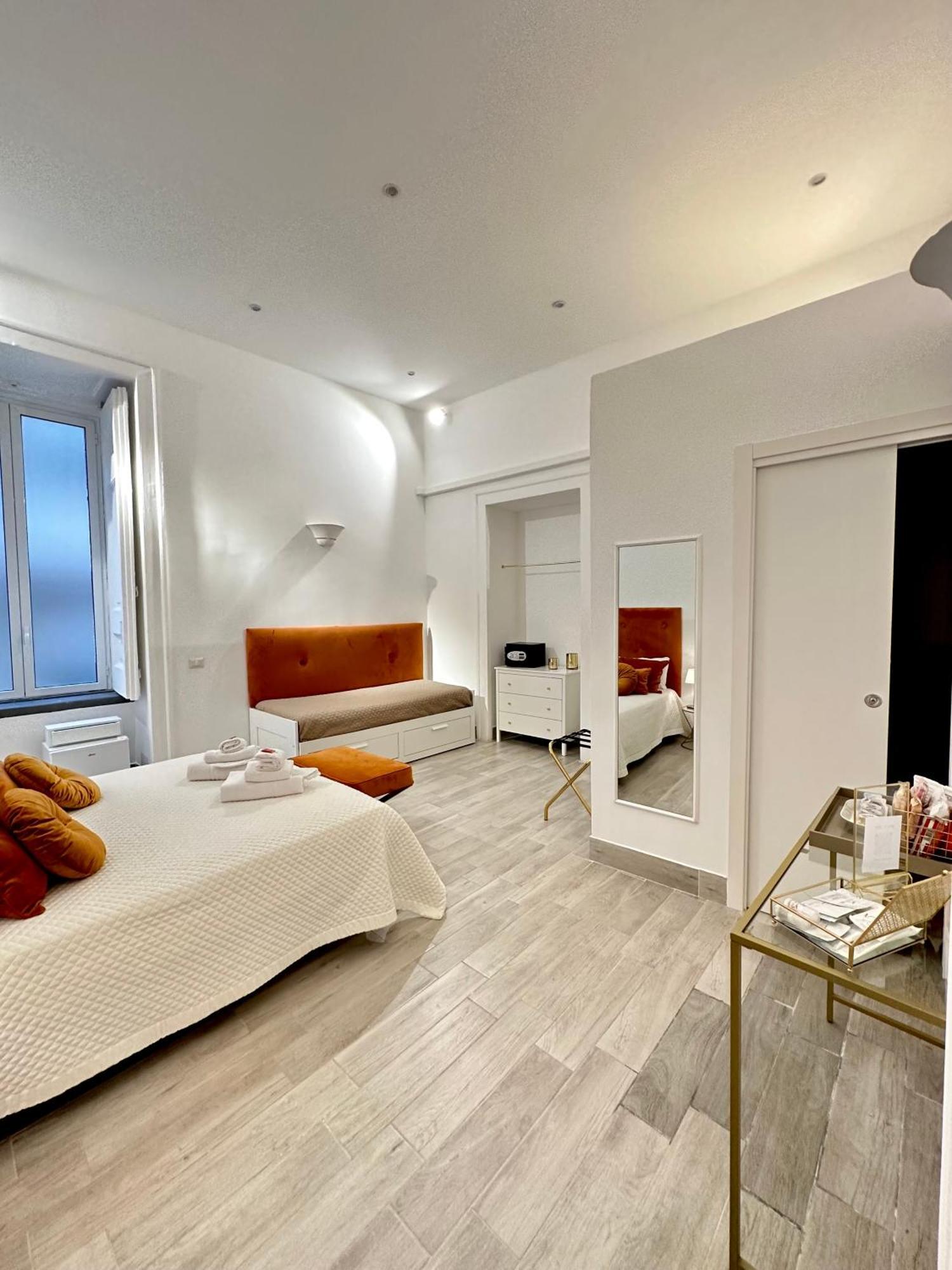 Maison M Napoli Boutique Rooms Luaran gambar